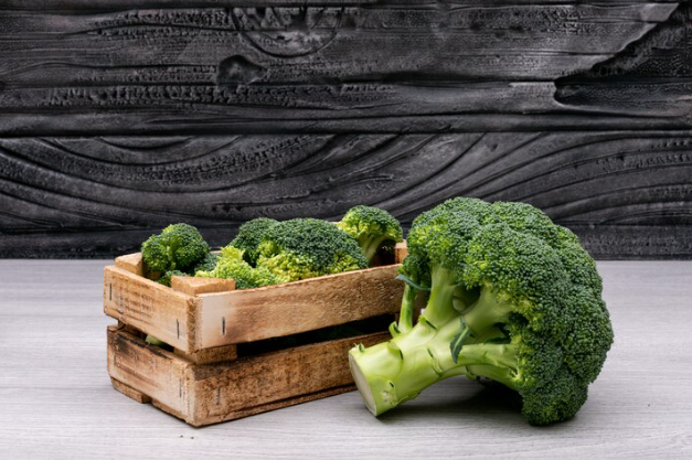 Well-being Benefits of Green Leafy Vegetables